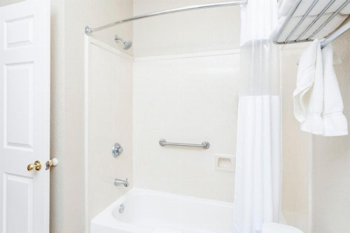Regency Inn & Suites Biloxi image 11