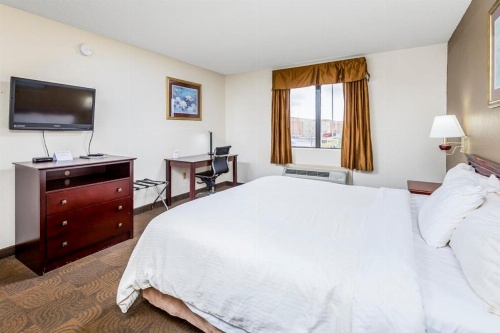 Regency Inn & Suites Biloxi image 14