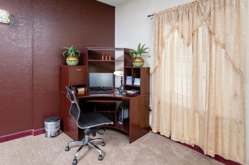 Regency Inn & Suites Biloxi image 19